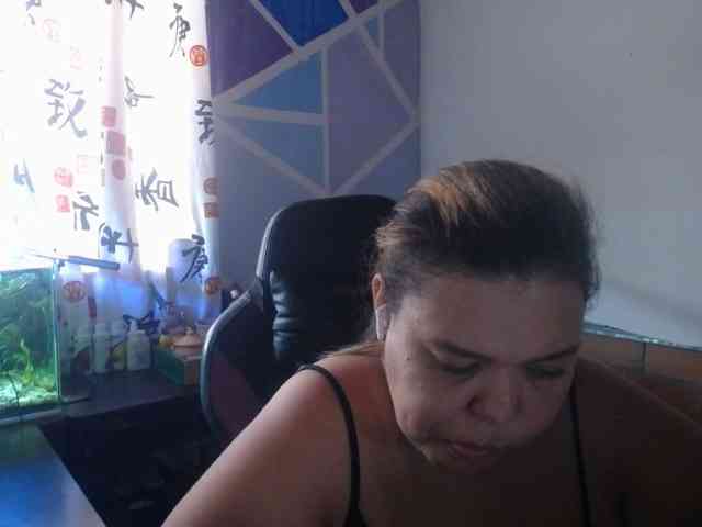 beautifulchubbyqueen webcam