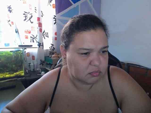 beautifulchubbyqueen webcam