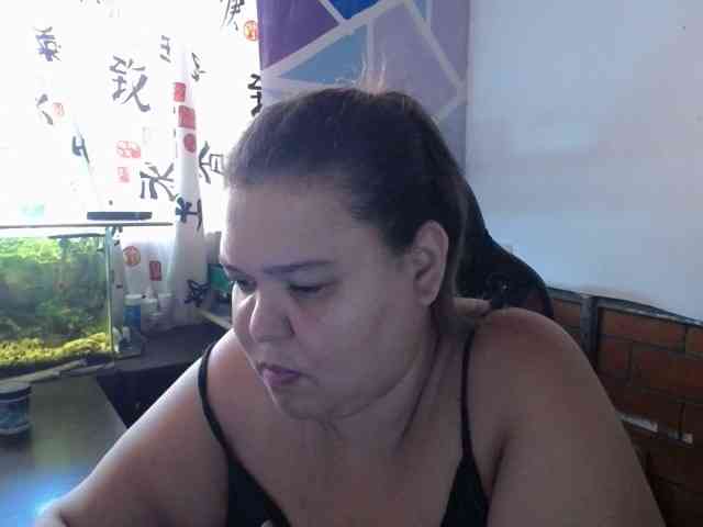 beautifulchubbyqueen webcam