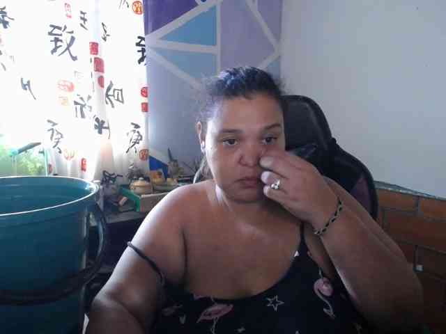 beautifulchubbyqueen webcam