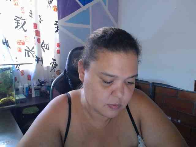 beautifulchubbyqueen webcam