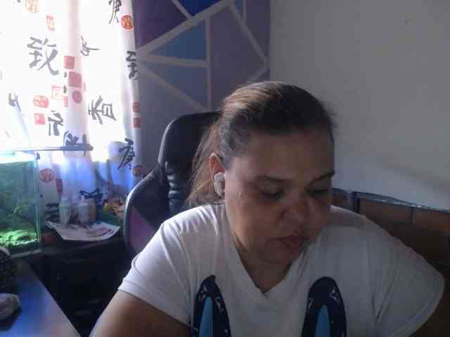beautifulchubbyqueen webcam