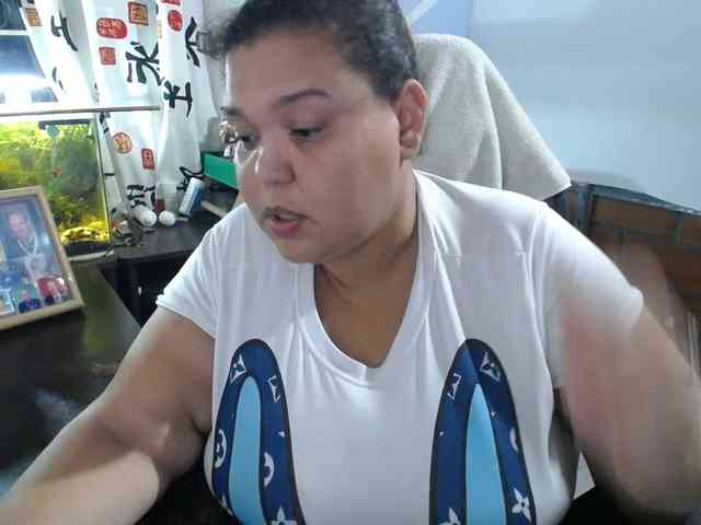 beautifulchubbyqueen webcam