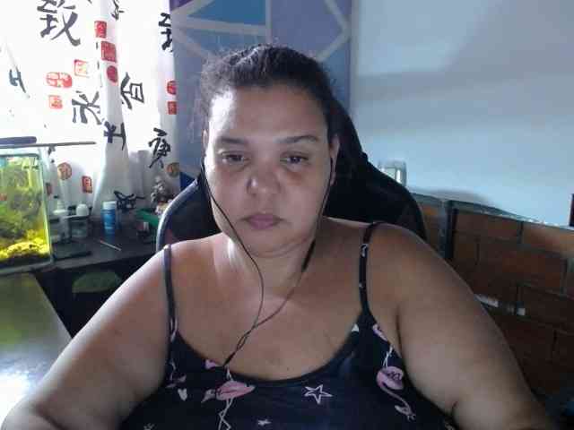 beautifulchubbyqueen webcam