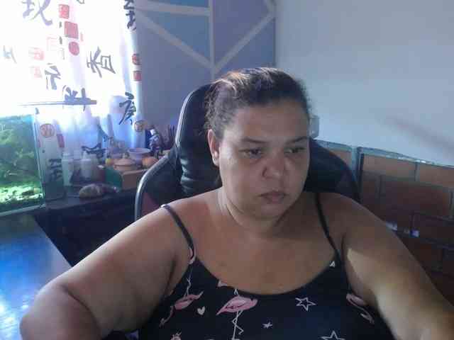 beautifulchubbyqueen webcam