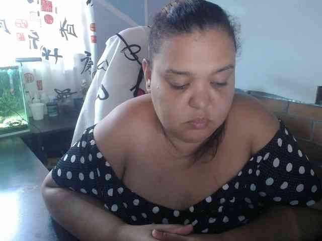 beautifulchubbyqueen webcam