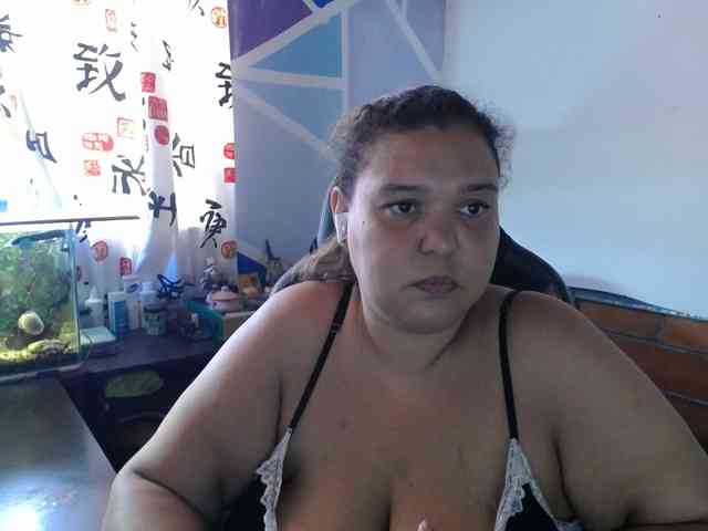 beautifulchubbyqueen webcam