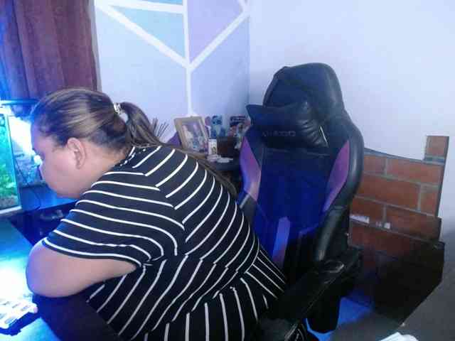 beautifulchubbyqueen webcam