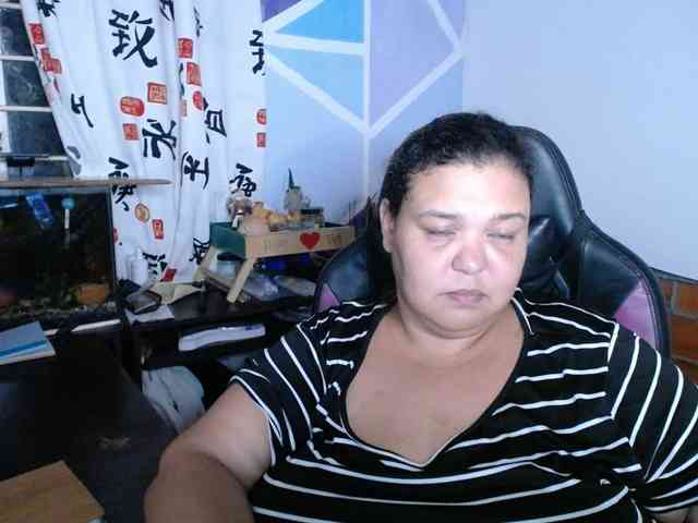 beautifulchubbyqueen webcam