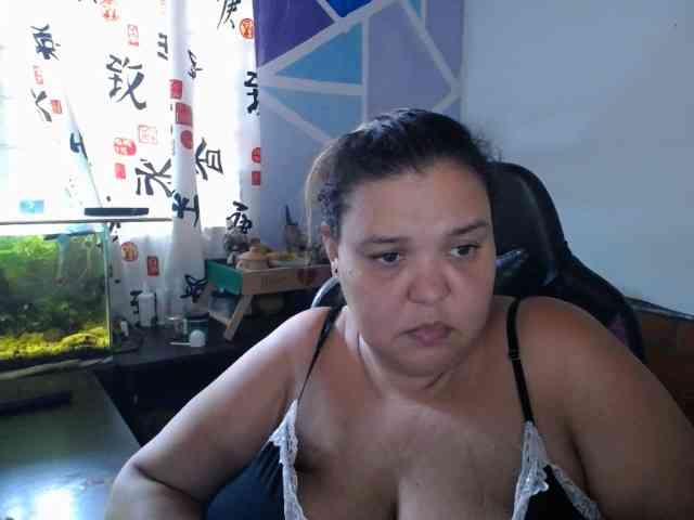 beautifulchubbyqueen webcam