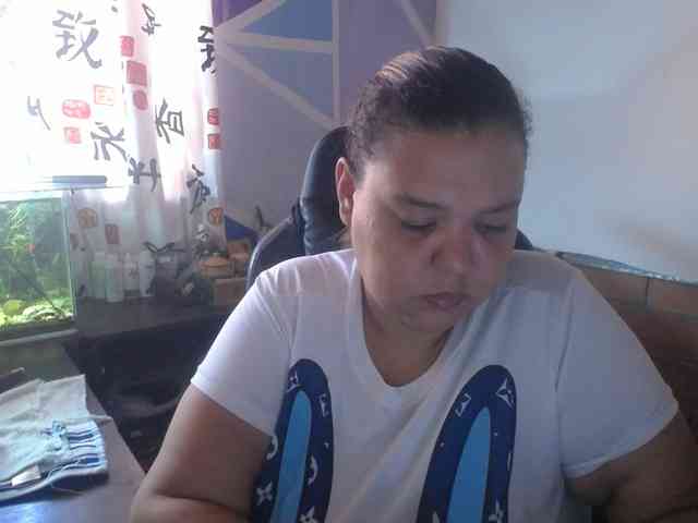 beautifulchubbyqueen webcam