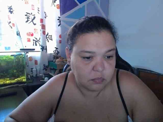 beautifulchubbyqueen webcam