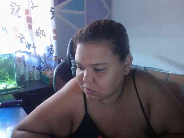 beautifulchubbyqueen webcam