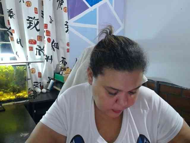 beautifulchubbyqueen webcam
