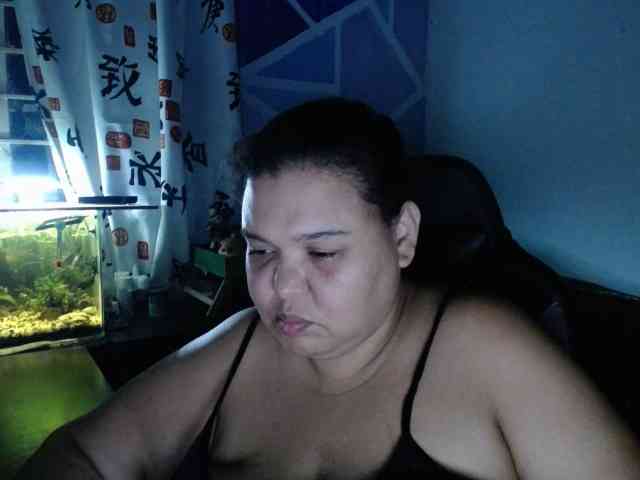 beautifulchubbyqueen webcam