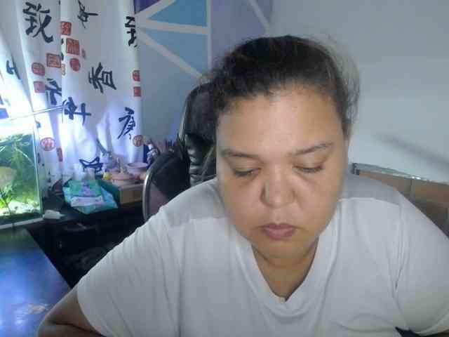 beautifulchubbyqueen webcam