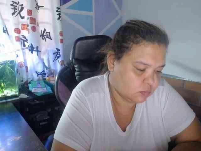 beautifulchubbyqueen webcam