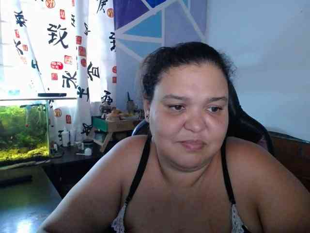 beautifulchubbyqueen webcam
