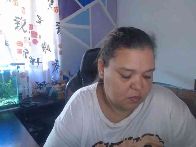 beautifulchubbyqueen webcam