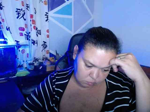 beautifulchubbyqueen webcam