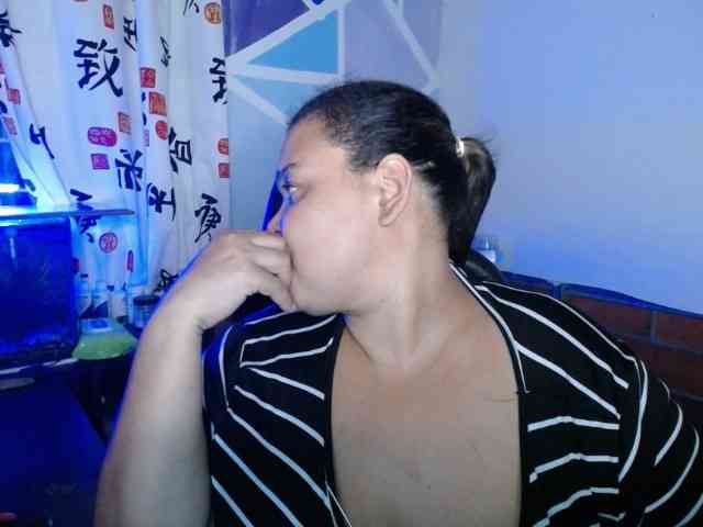 beautifulchubbyqueen webcam