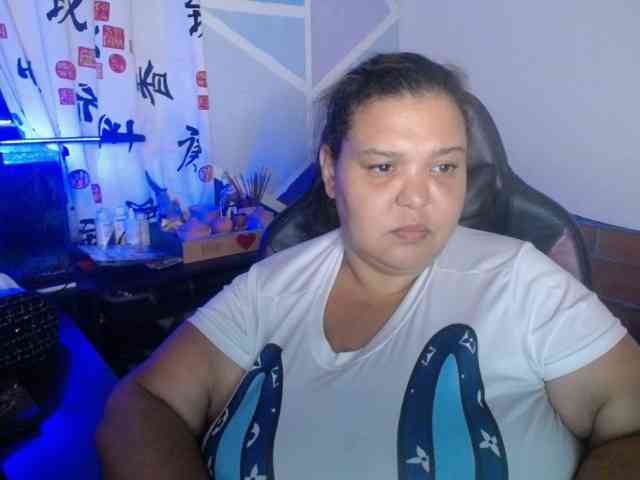 beautifulchubbyqueen webcam