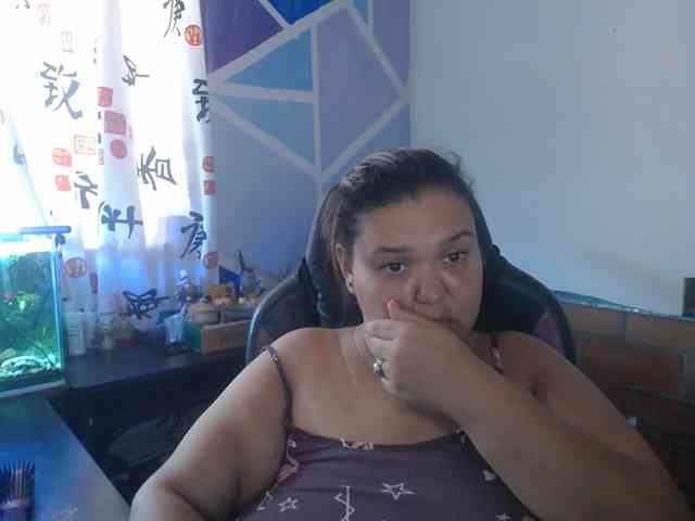 beautifulchubbyqueen webcam