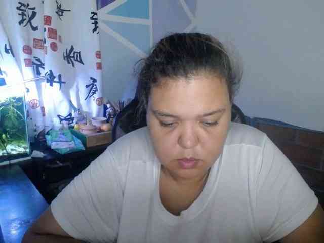 beautifulchubbyqueen webcam