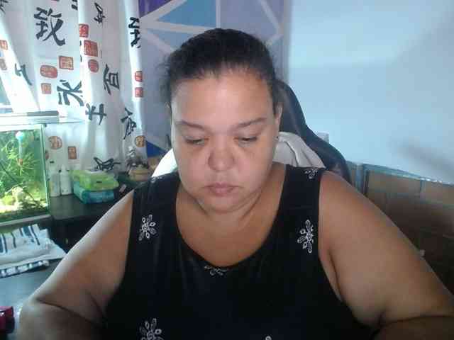 beautifulchubbyqueen webcam
