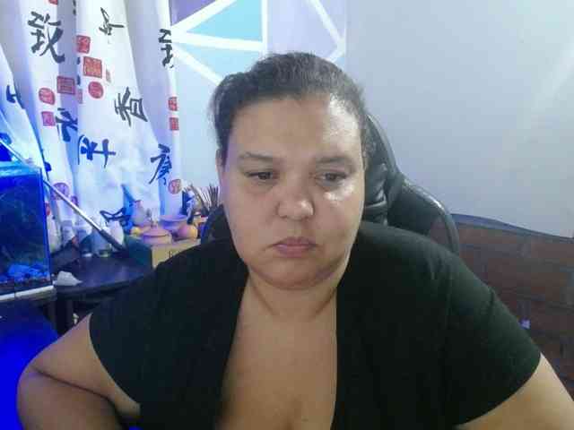 beautifulchubbyqueen webcam