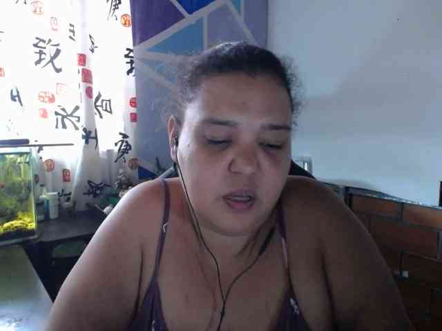 beautifulchubbyqueen webcam