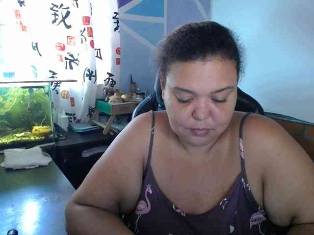 beautifulchubbyqueen webcam