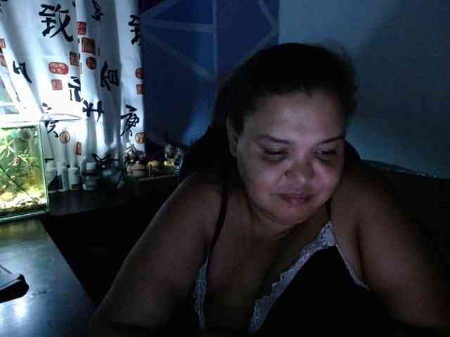 beautifulchubbyqueen webcam