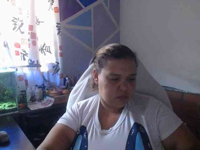 beautifulchubbyqueen webcam