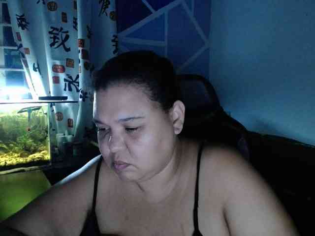 beautifulchubbyqueen webcam