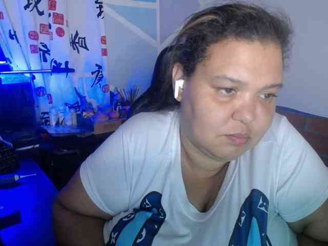 beautifulchubbyqueen webcam