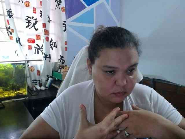 beautifulchubbyqueen webcam