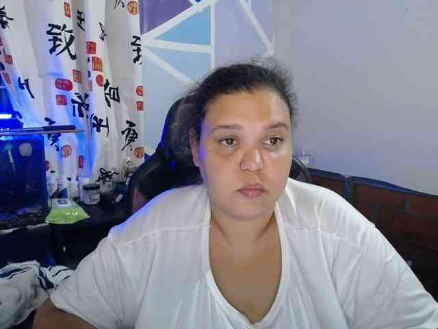 beautifulchubbyqueen webcam
