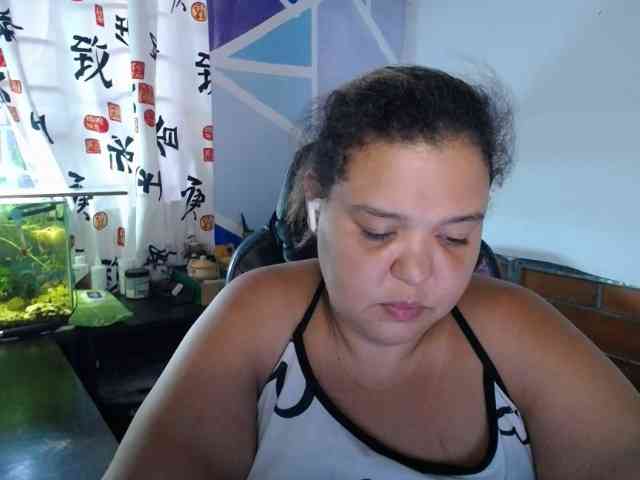 beautifulchubbyqueen webcam