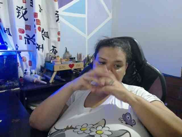 beautifulchubbyqueen webcam