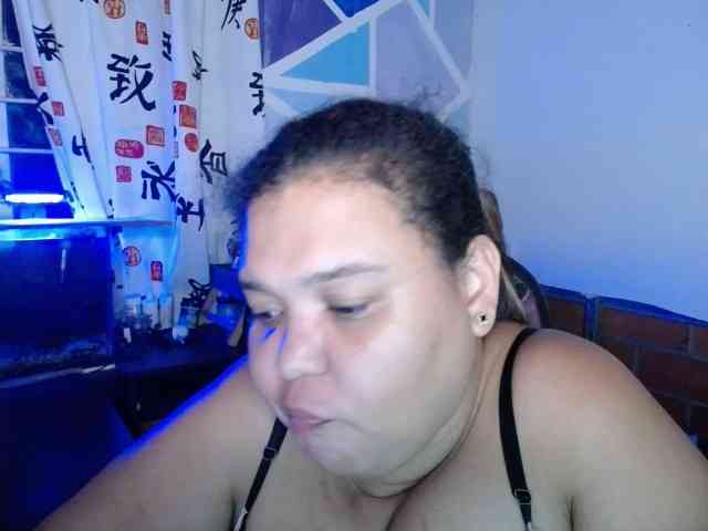 beautifulchubbyqueen webcam