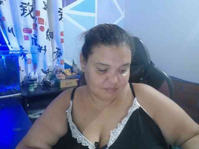 beautifulchubbyqueen webcam