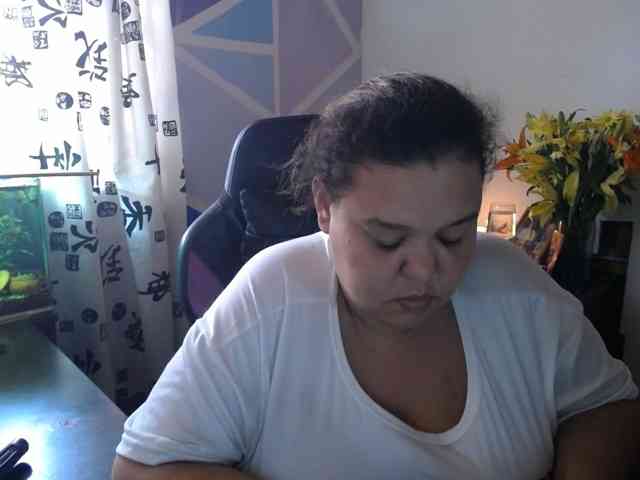 beautifulchubbyqueen webcam