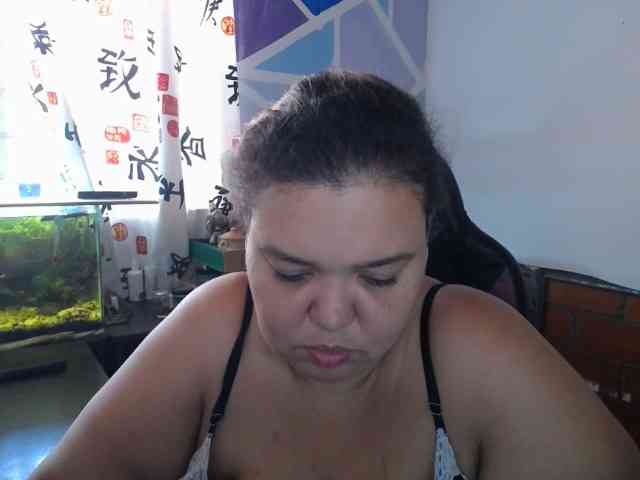 beautifulchubbyqueen webcam
