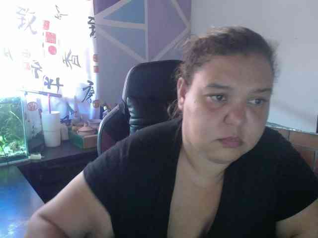 beautifulchubbyqueen webcam