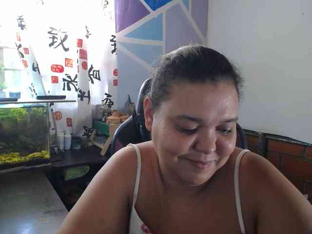beautifulchubbyqueen webcam
