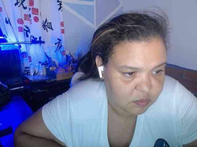 beautifulchubbyqueen webcam