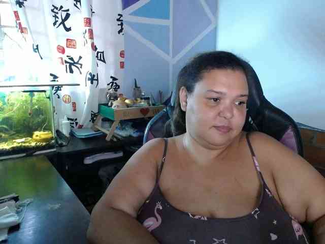 beautifulchubbyqueen webcam