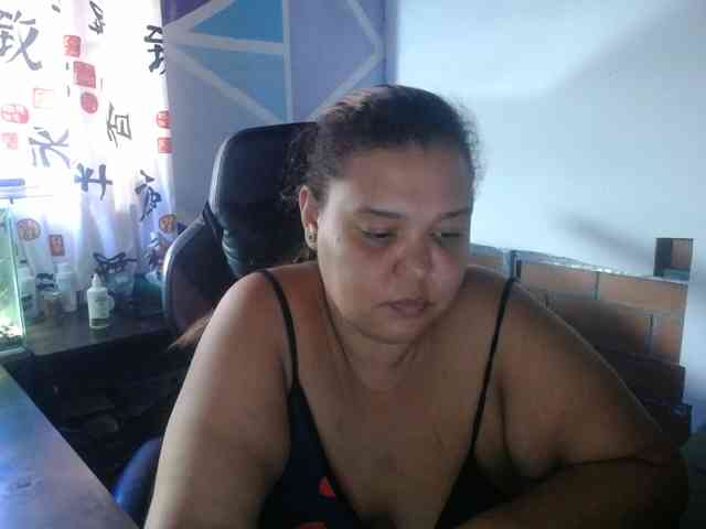 beautifulchubbyqueen webcam