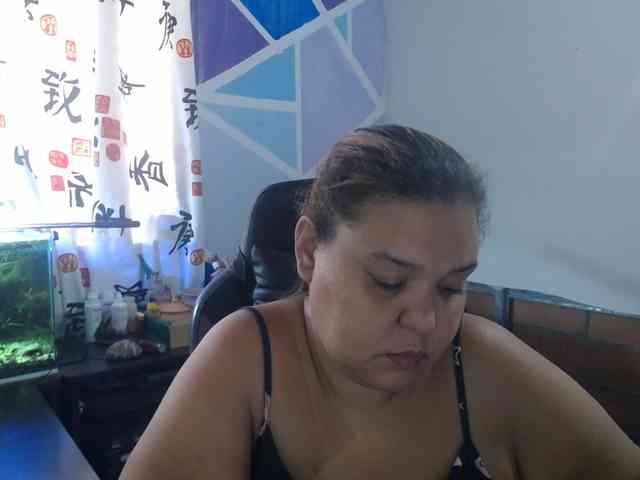 beautifulchubbyqueen webcam
